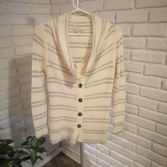 Banana Republic Ladies Cream & Grey Stripe Sweater - Picture 1 of 11